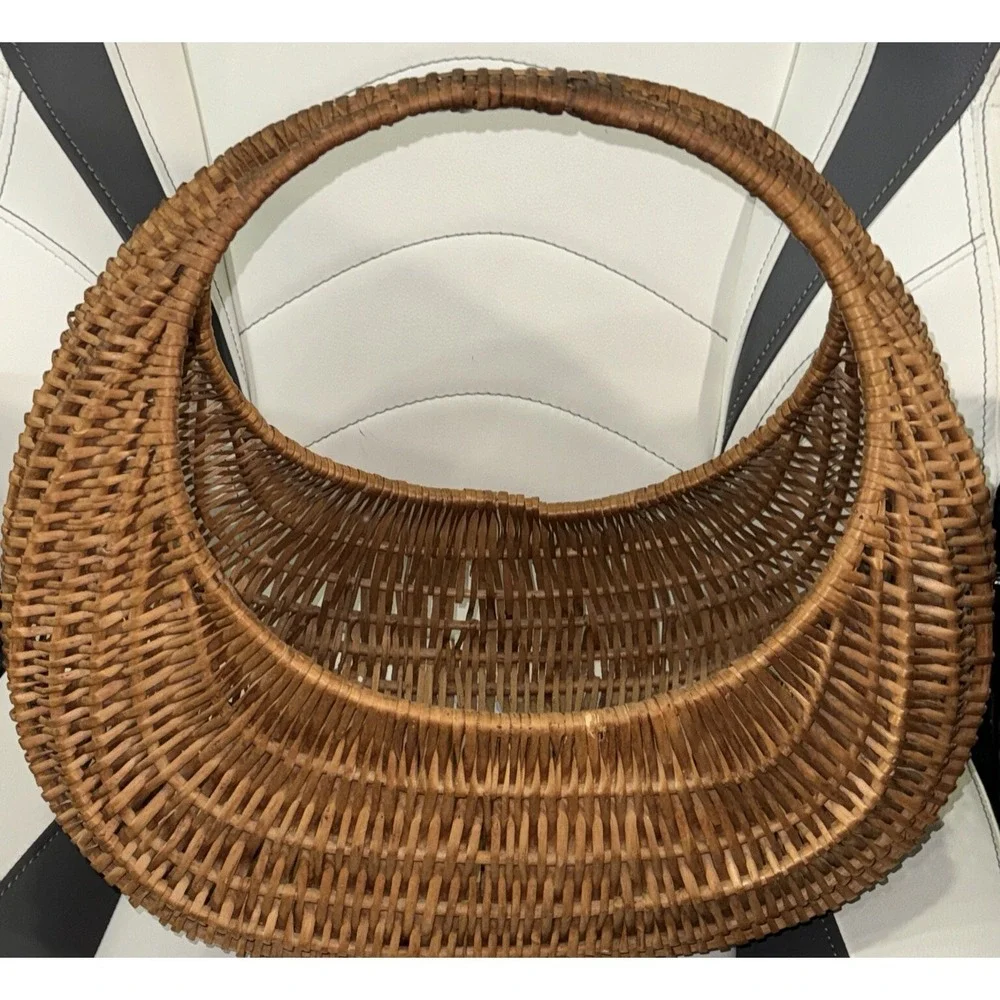 Vintage Handmade Round Half Moon Wicker Basket Antique Egg Gathering 15